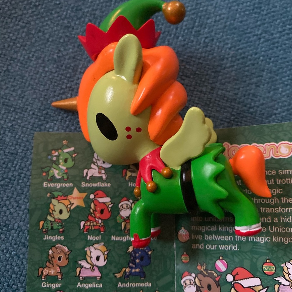 Tokidoki holiday unicorno chaser